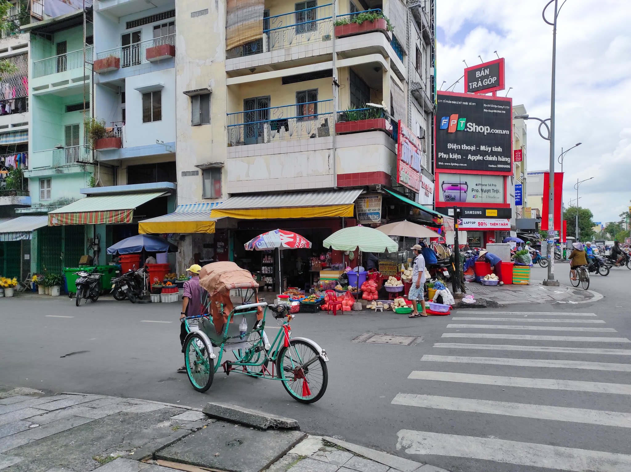 Rue à Saigon